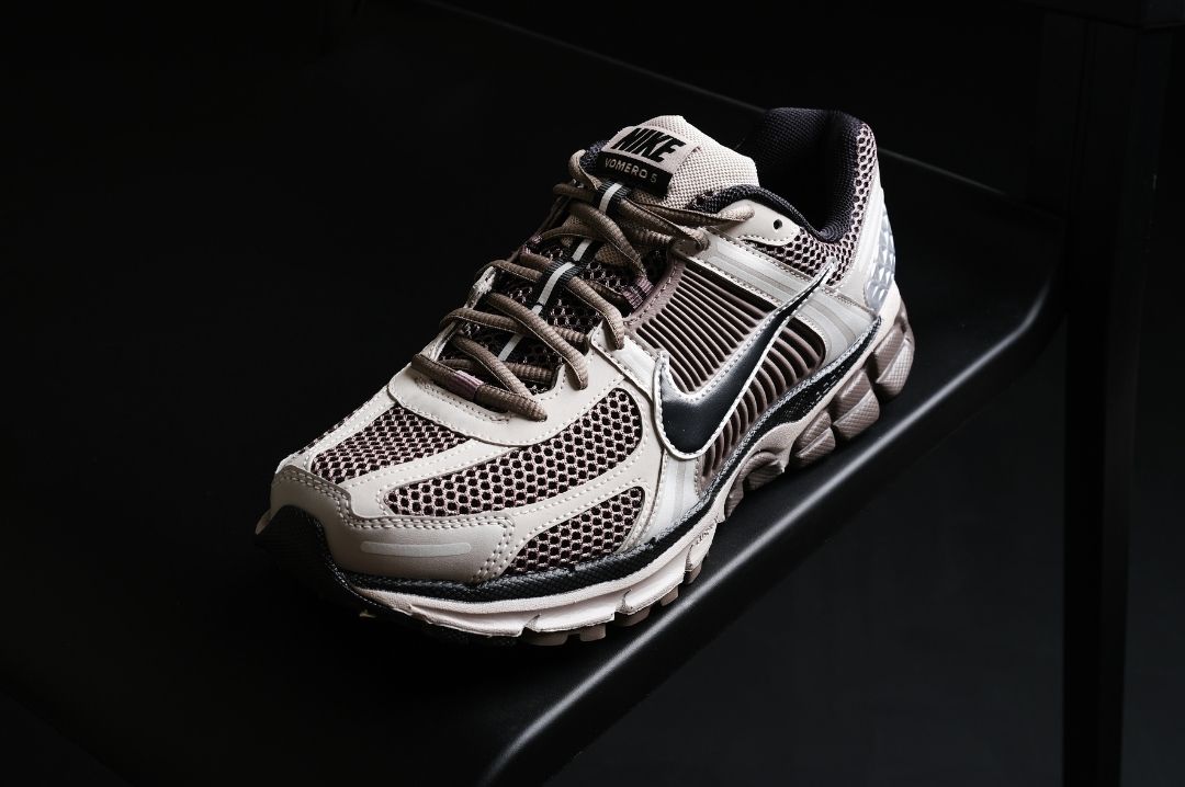 Nike Vomero 5