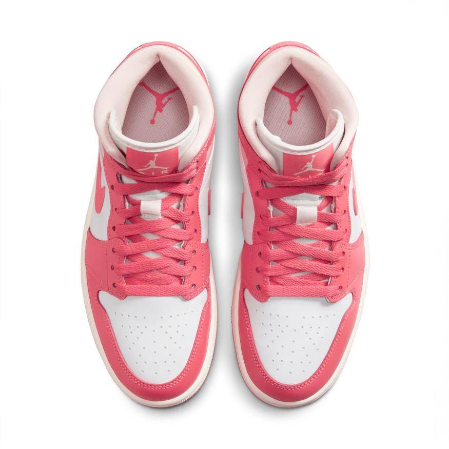 Air Jordan 1 Mid Kadın Basketbol Ayakkabısı