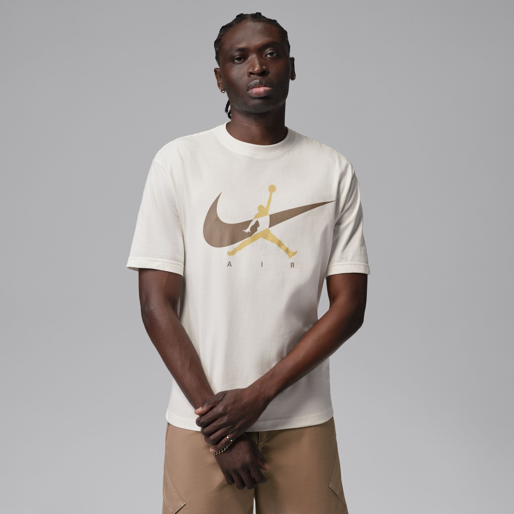Jordan Brooklyn Gfx Ss Crew Erkek Bej Tişört