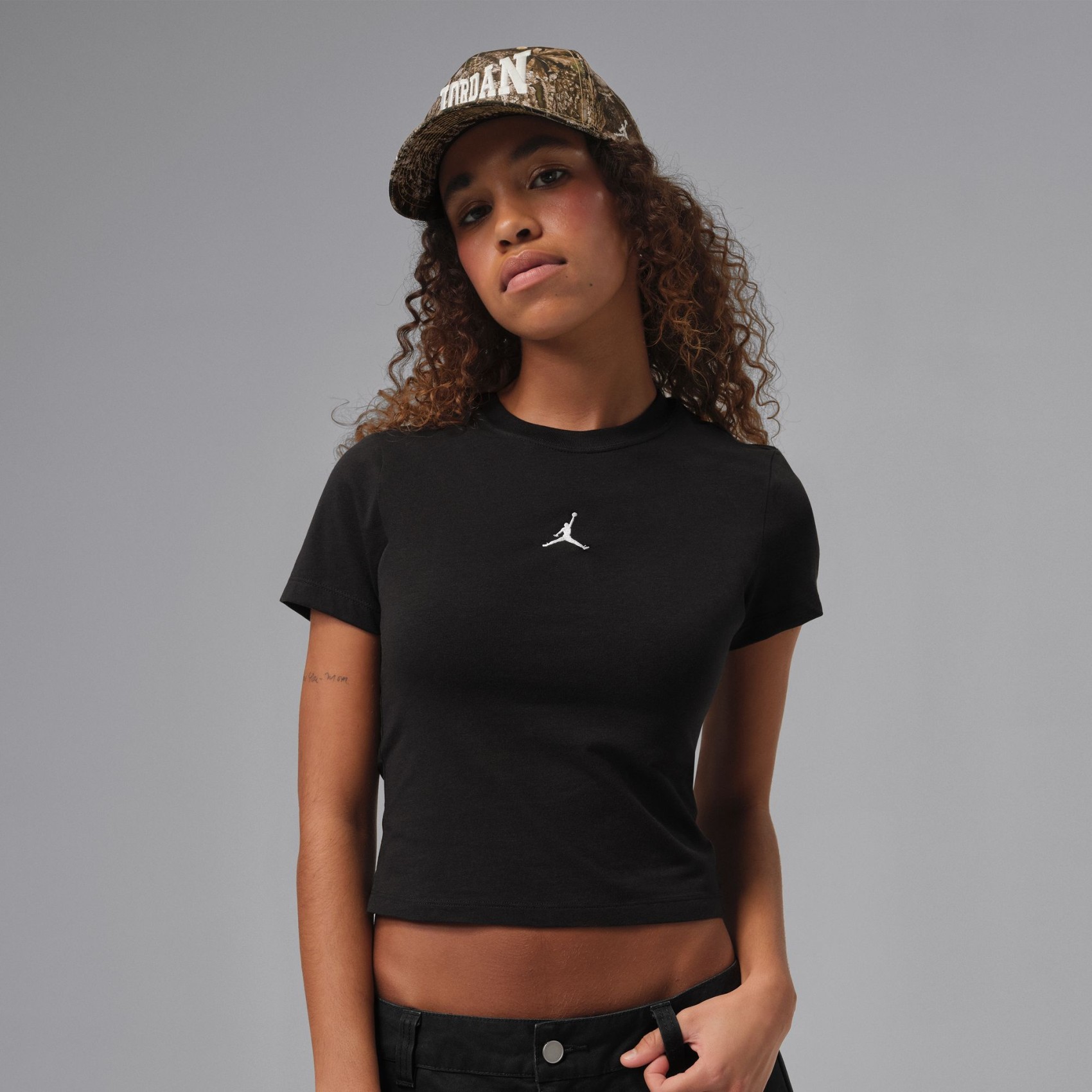 Jordan Essentials Ss Tmid Tee Kadın Siyah Tişört