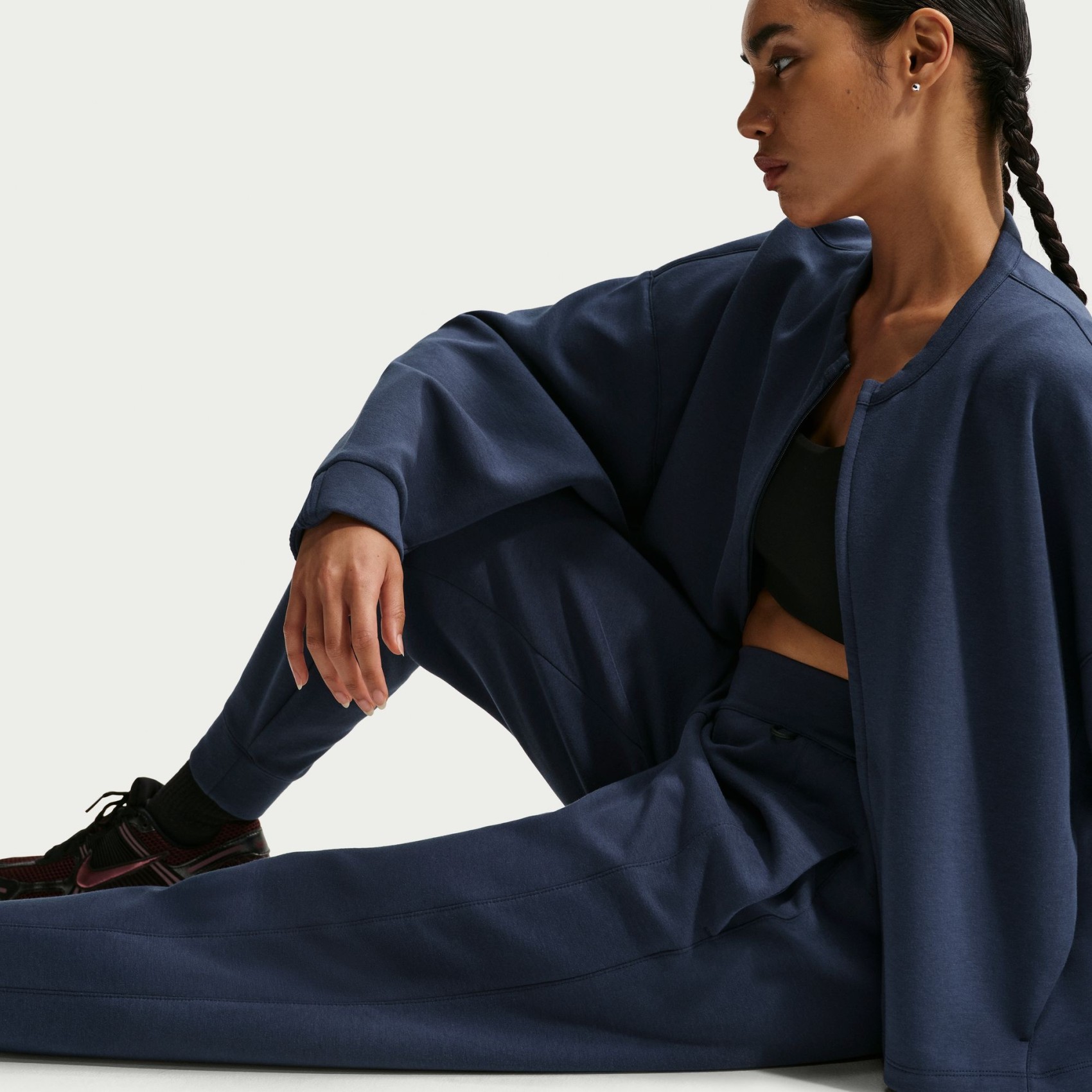 24.7 ImpossiblySoft Dri-FIT Mr Jogger Soft Kadın Eşofman Altı