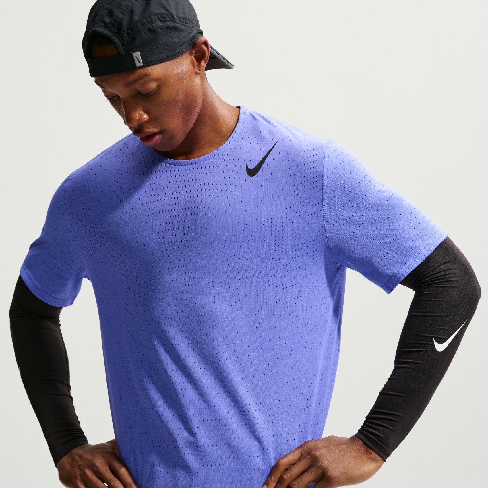 Dri-FIT ADV AeroSwift Ss Top Erkek Mor Tişört