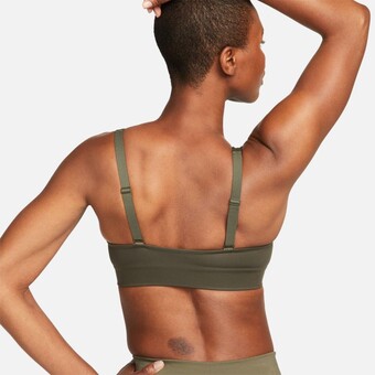 NIKE - Dri Fit Indy Plunge Cutout Bra Kadın Sporcu Sütyeni (1)