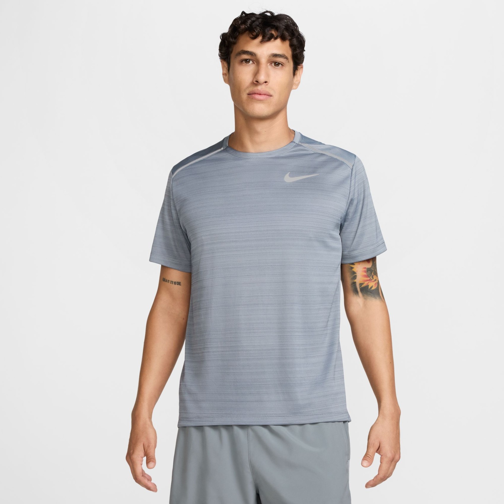 Dri-FIT Miler Erkek Koşu Gri Tişört