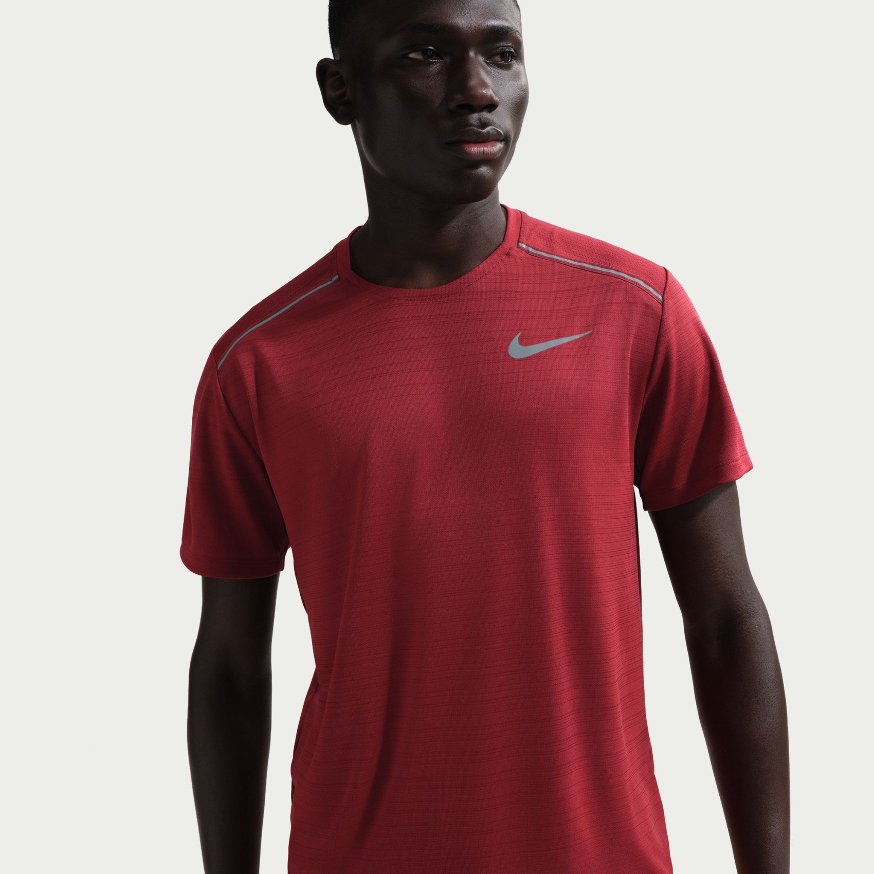 Dri-FIT Miler Ss Erkek Kırmızı Tişört