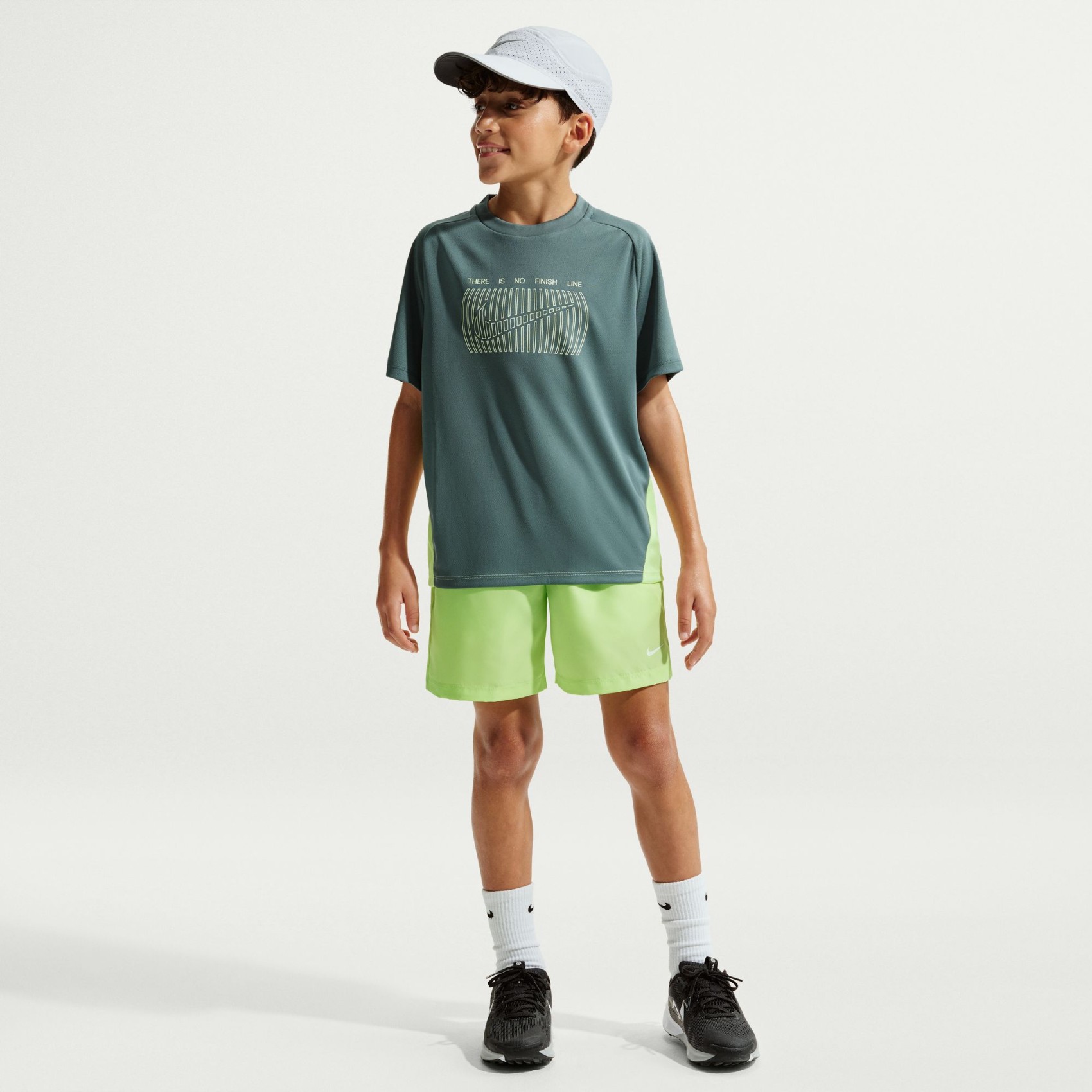 Dri-FIT Multi Woven Short Çocuk Yeşil Şort