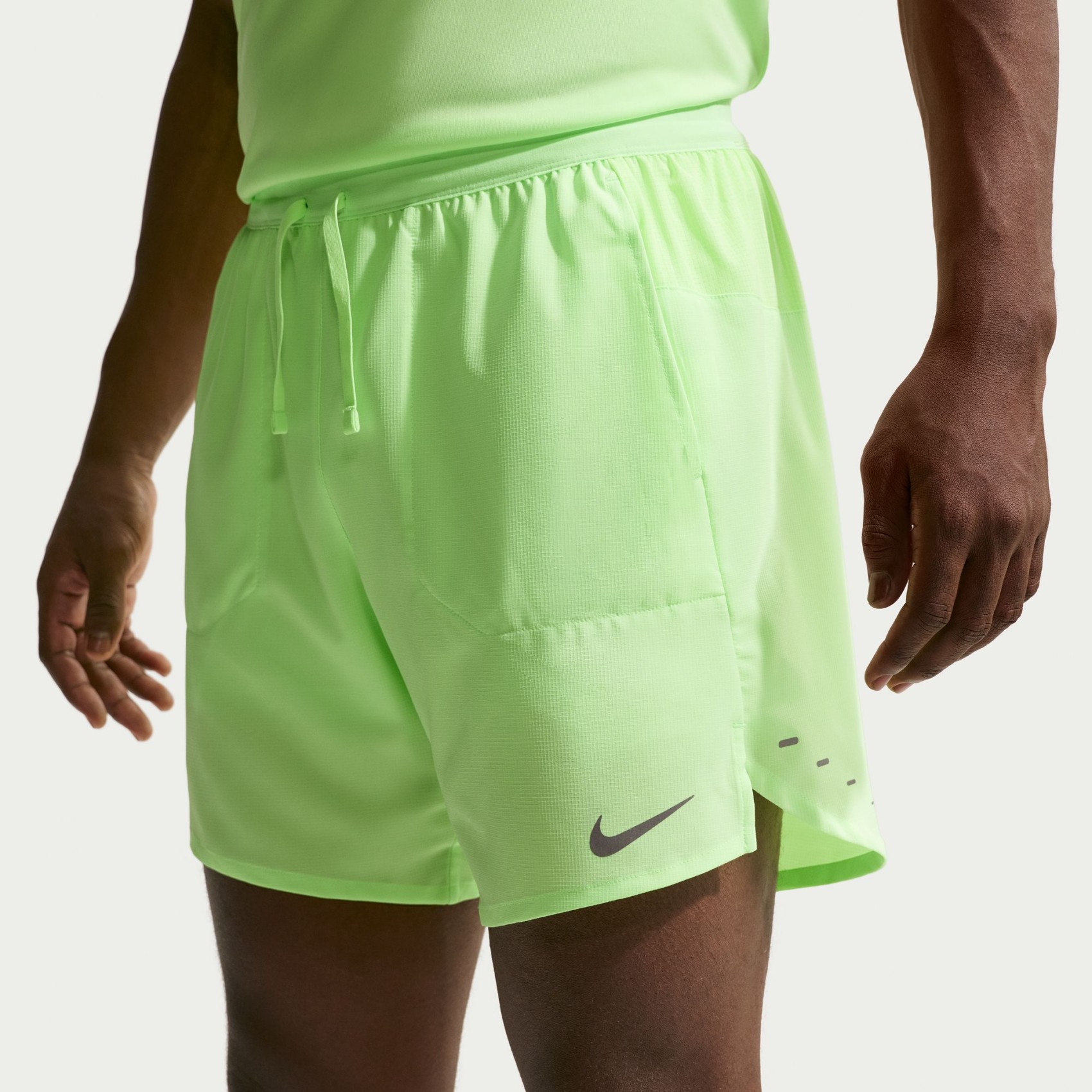 Dri-FIT Stride 2in1 7In Short Erkek Yeşil Şort