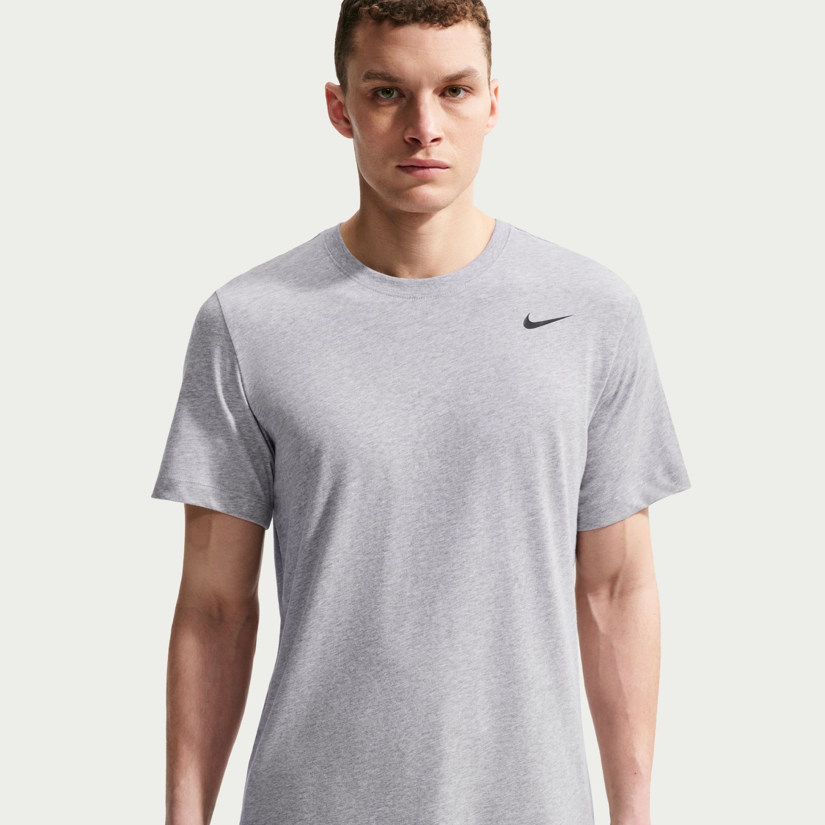 Dri-FIT Tee Crew Solid Erkek Gri Tişört
