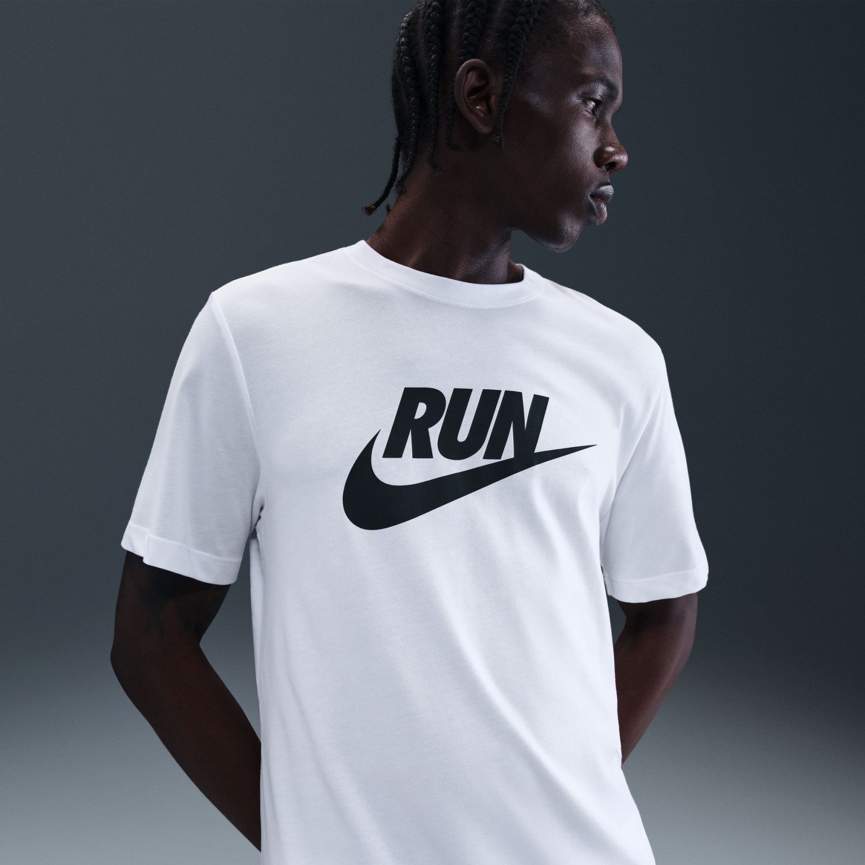 Dri-FIT Tee Run Swoosh Erkek Beyaz Tişört