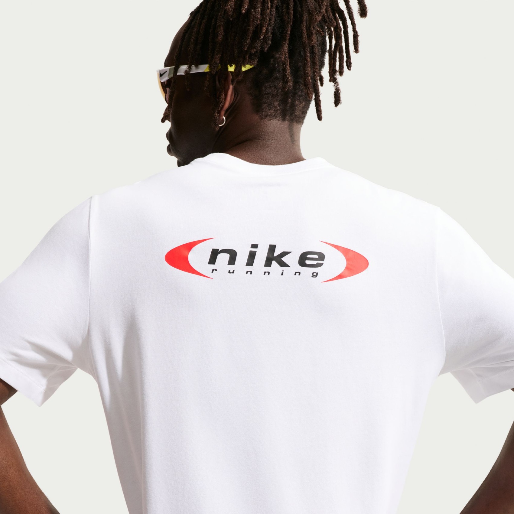 Dri-FIT Tee Std Retro Run Erkek Beyaz Tişört