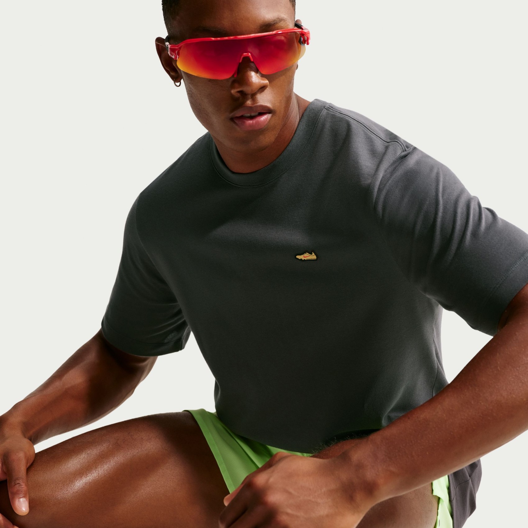 Dri-FIT Tee Std Retro Run Erkek Gri Tişört