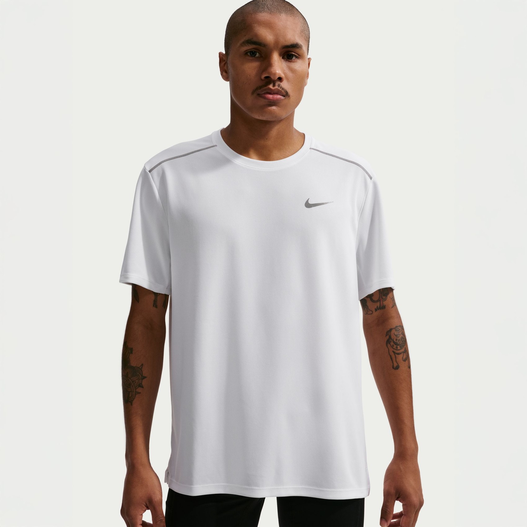 Dri-FIT UV Miler Ss Erkek Beyaz Tişört