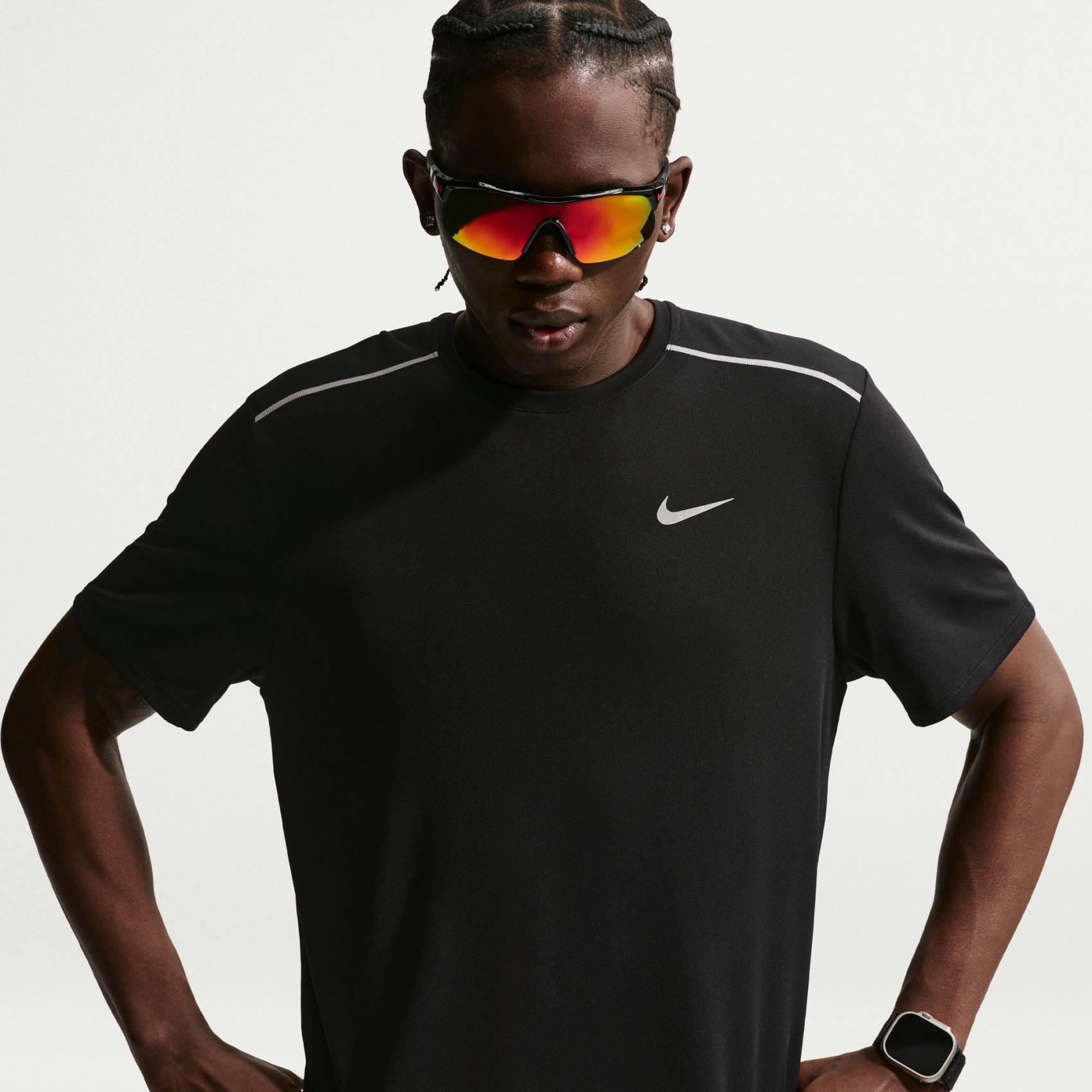 Dri-FIT UV Miler Ss Erkek Siyah Tişört