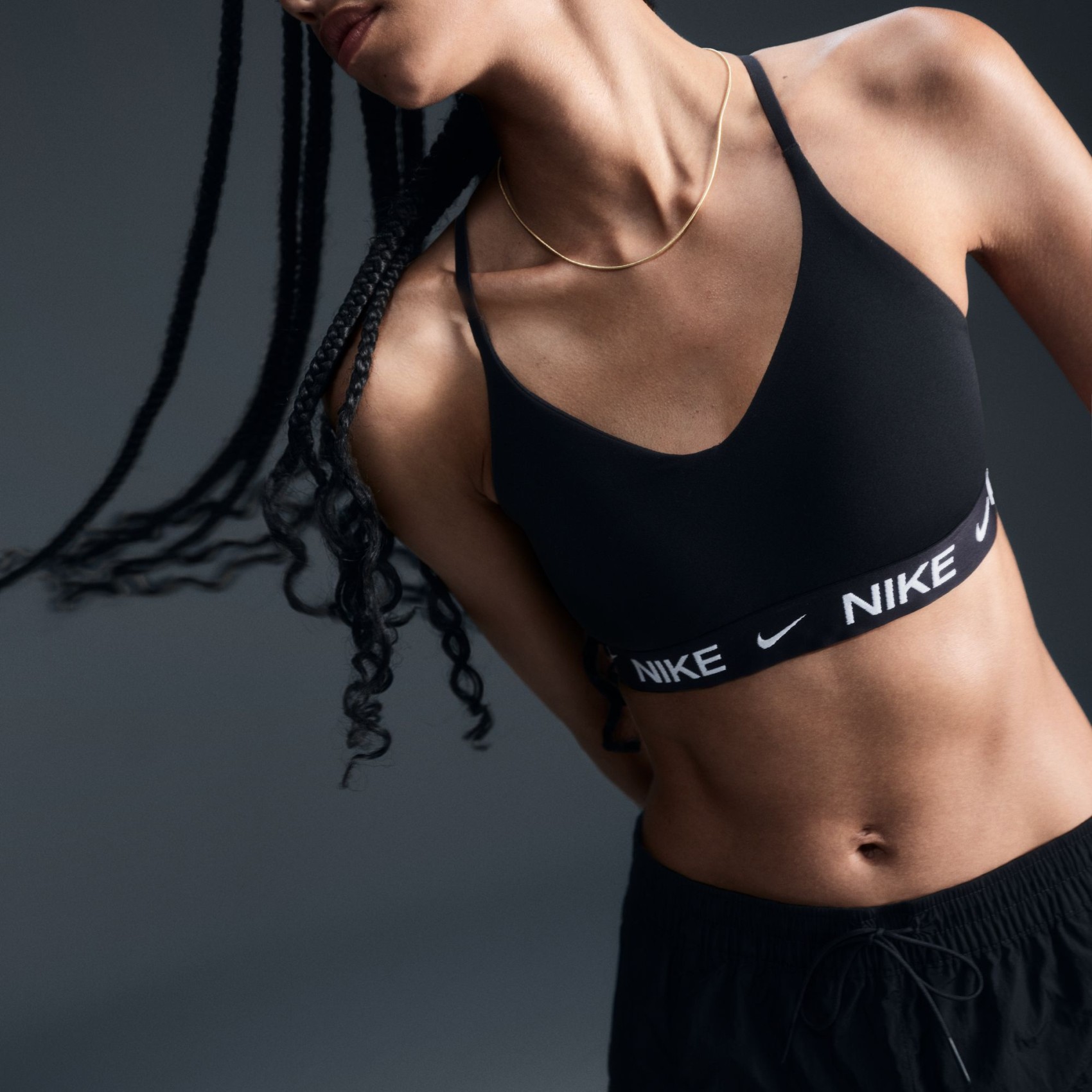 Indy Dri-FIT Hafif Destekli Pedli Bra Kadın Siyah Sporcu  Sütyeni