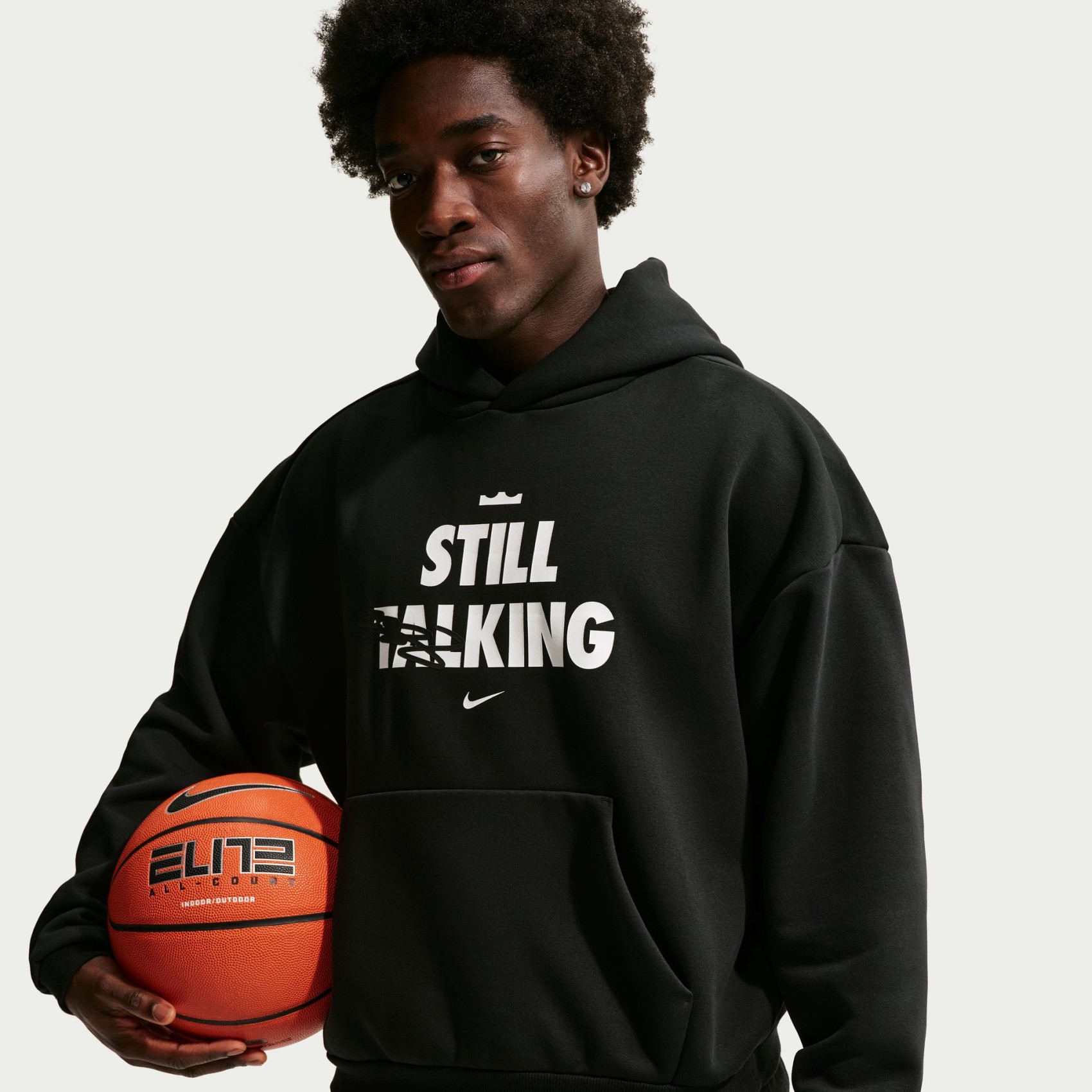 LeBron 'Shut Up and Dribble' Therma-FIT Brush Po Ho Erkek Sweatshirt