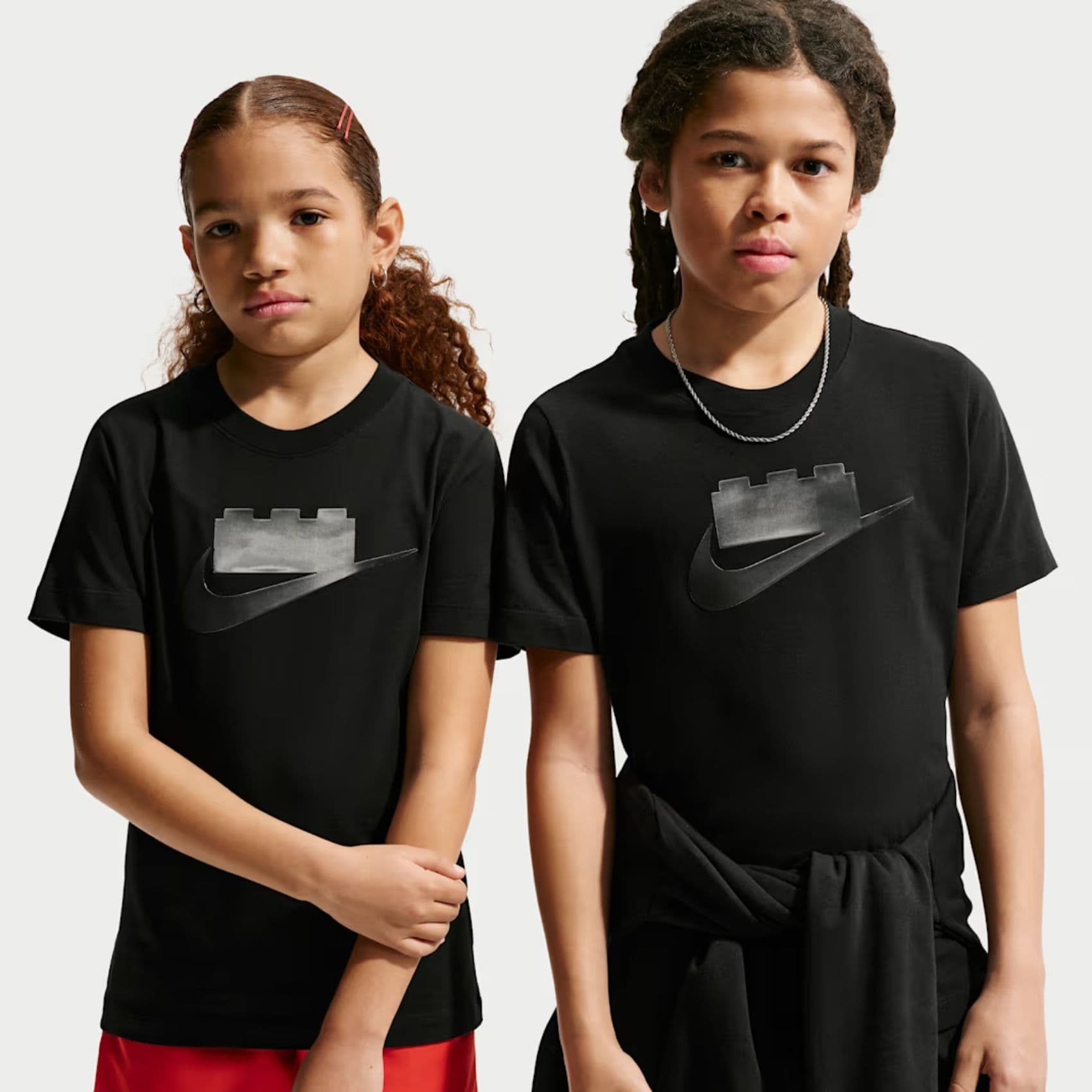 Nike x LEGO® Tee Çocuk Siyah Tişört