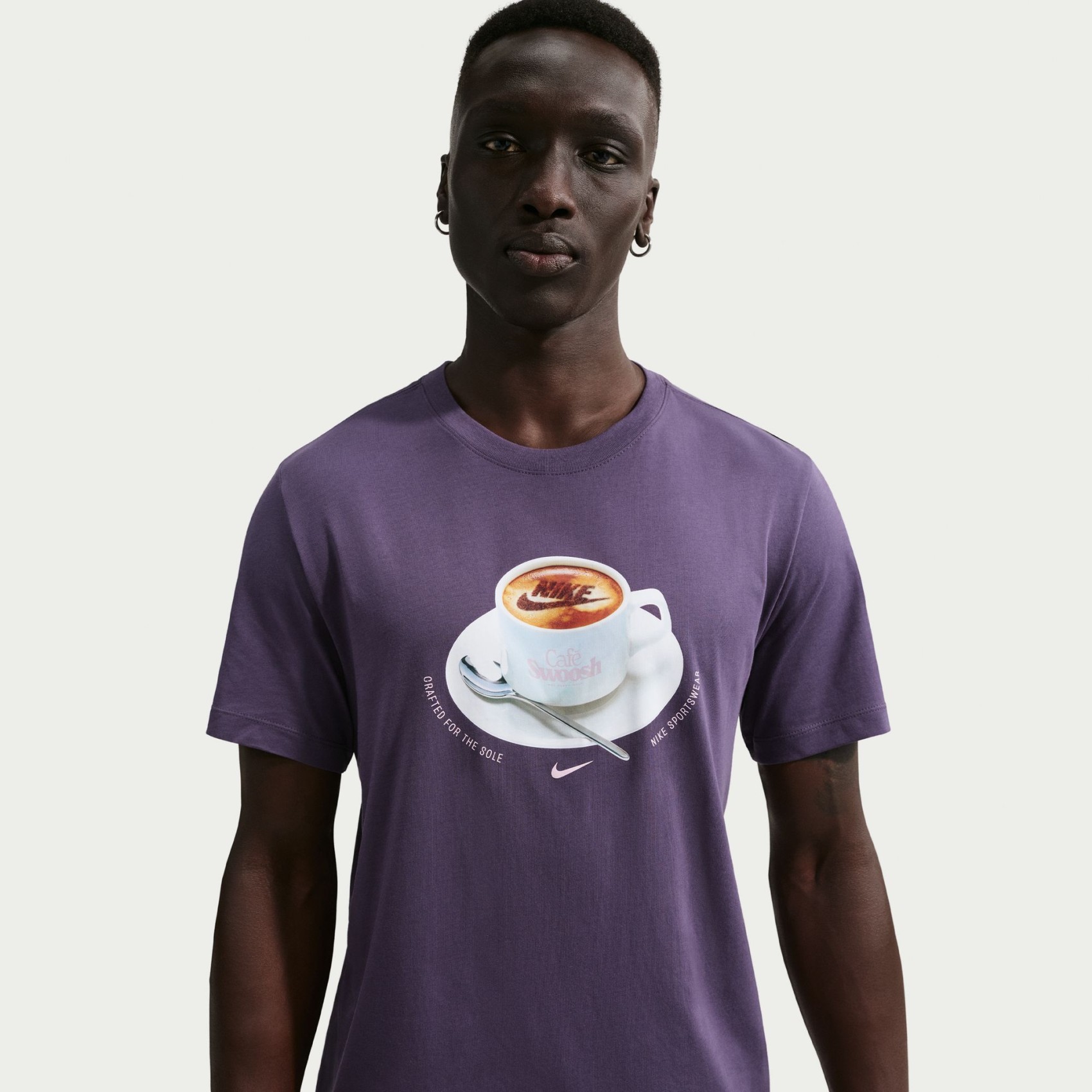 Nsw Tee Std Cafe Swoosh Mug Erkek Mor Tişört