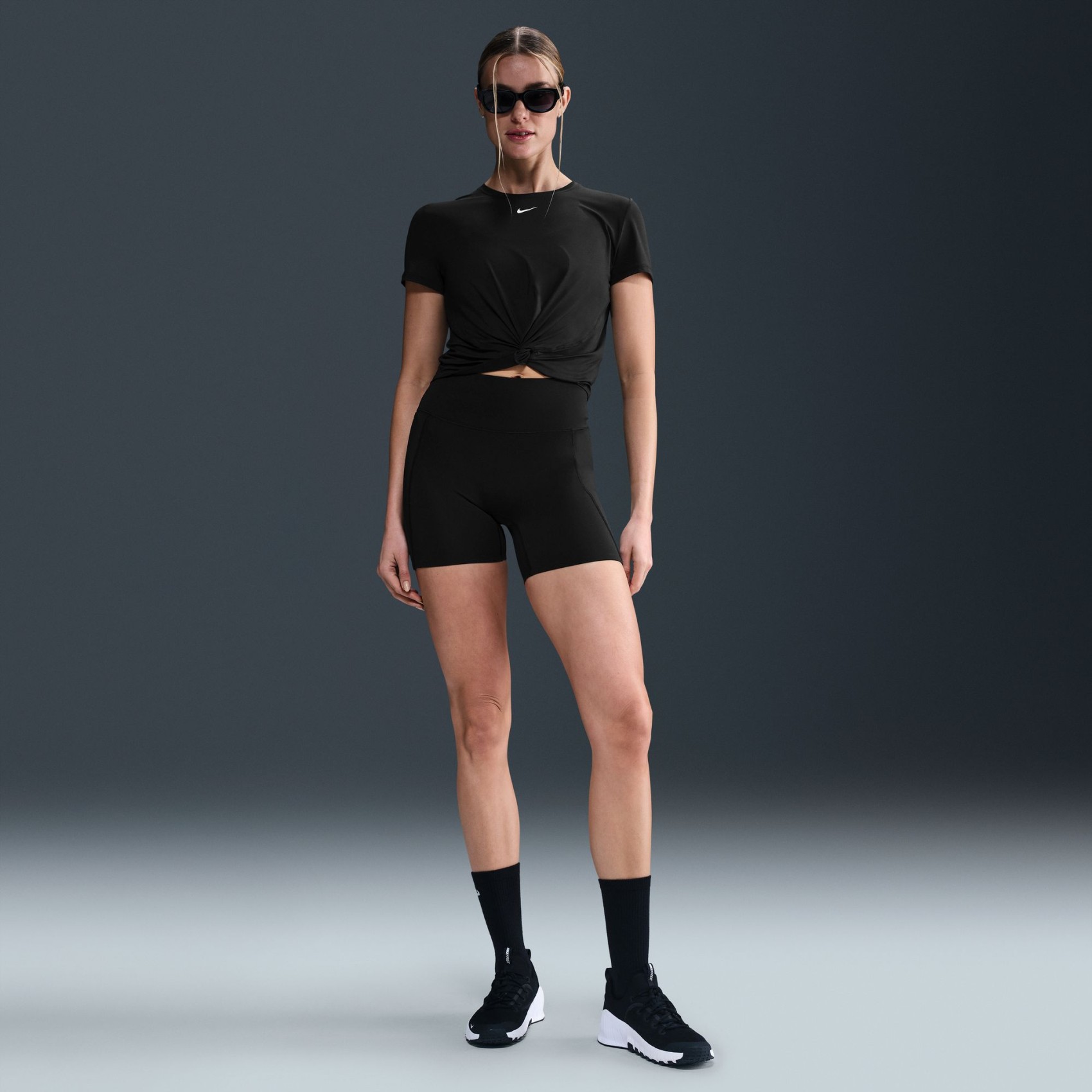 One Classic Dri-FIT Twist SS Top Kadın Siyah Tişört
