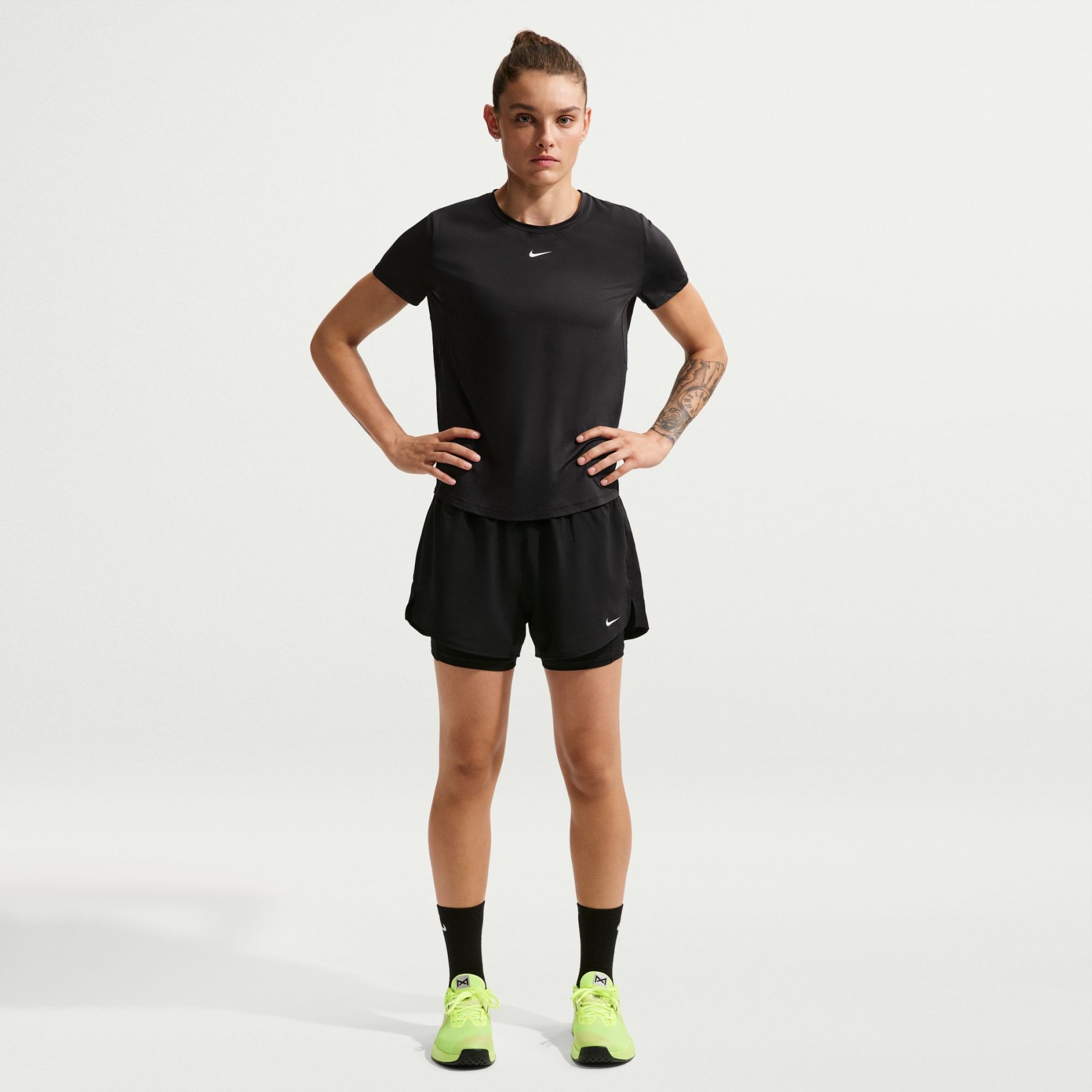 One Dri-FIT Hr 3" 2N1 Short Kadın Siyah Şort