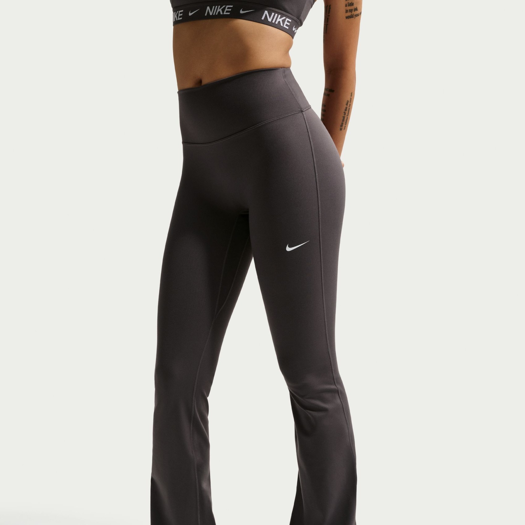 One Dri-FIT Hr Tight Flare Kadın Antrasit Eşofman Altı