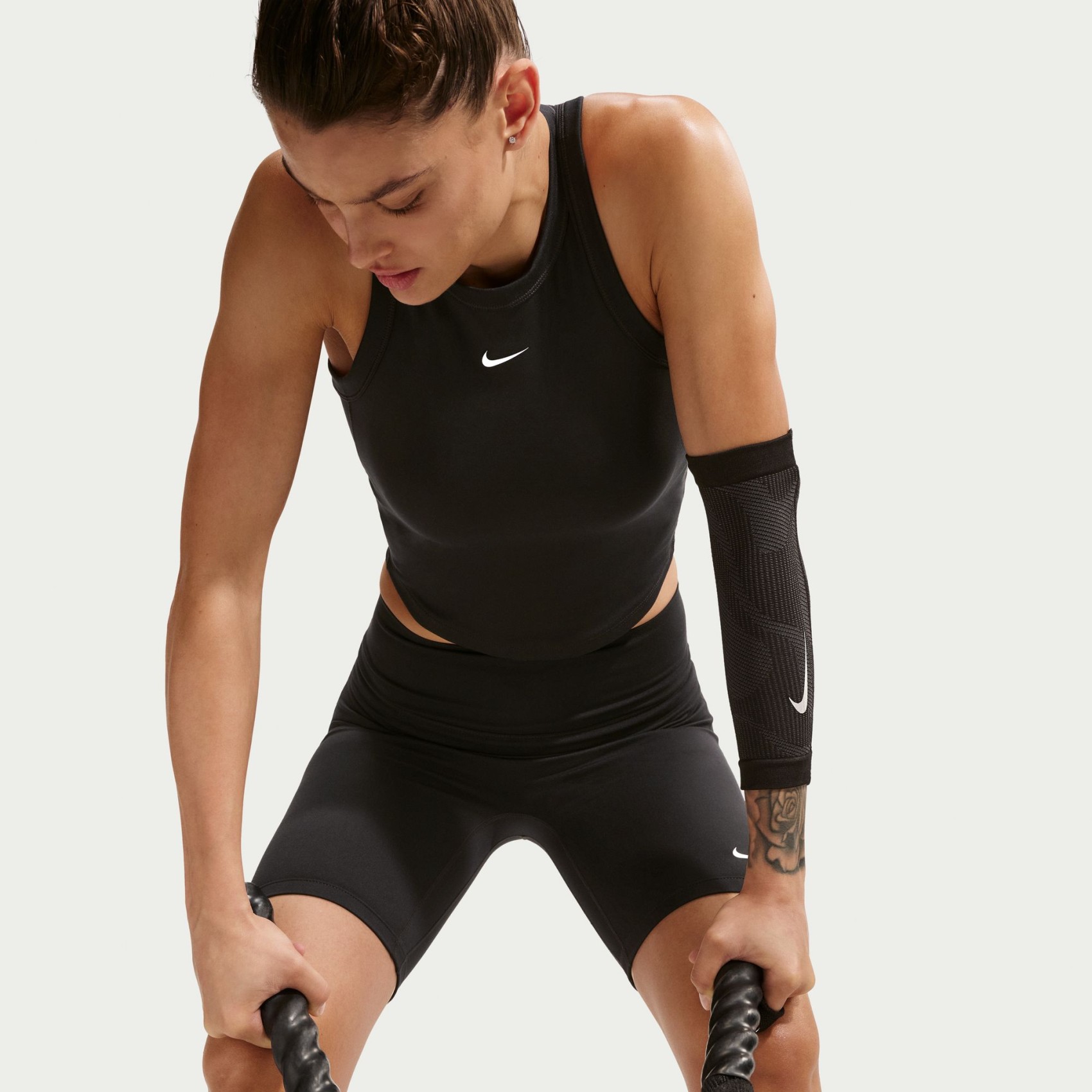 One Fitted Dri-FIT Crop Tank Kadın Siyah Atlet