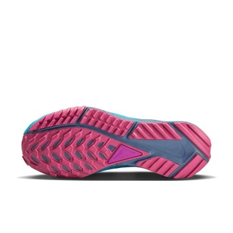 NIKE - Pegasus Trail 4 SE Kadın Koşu Ayakkabısı (1)