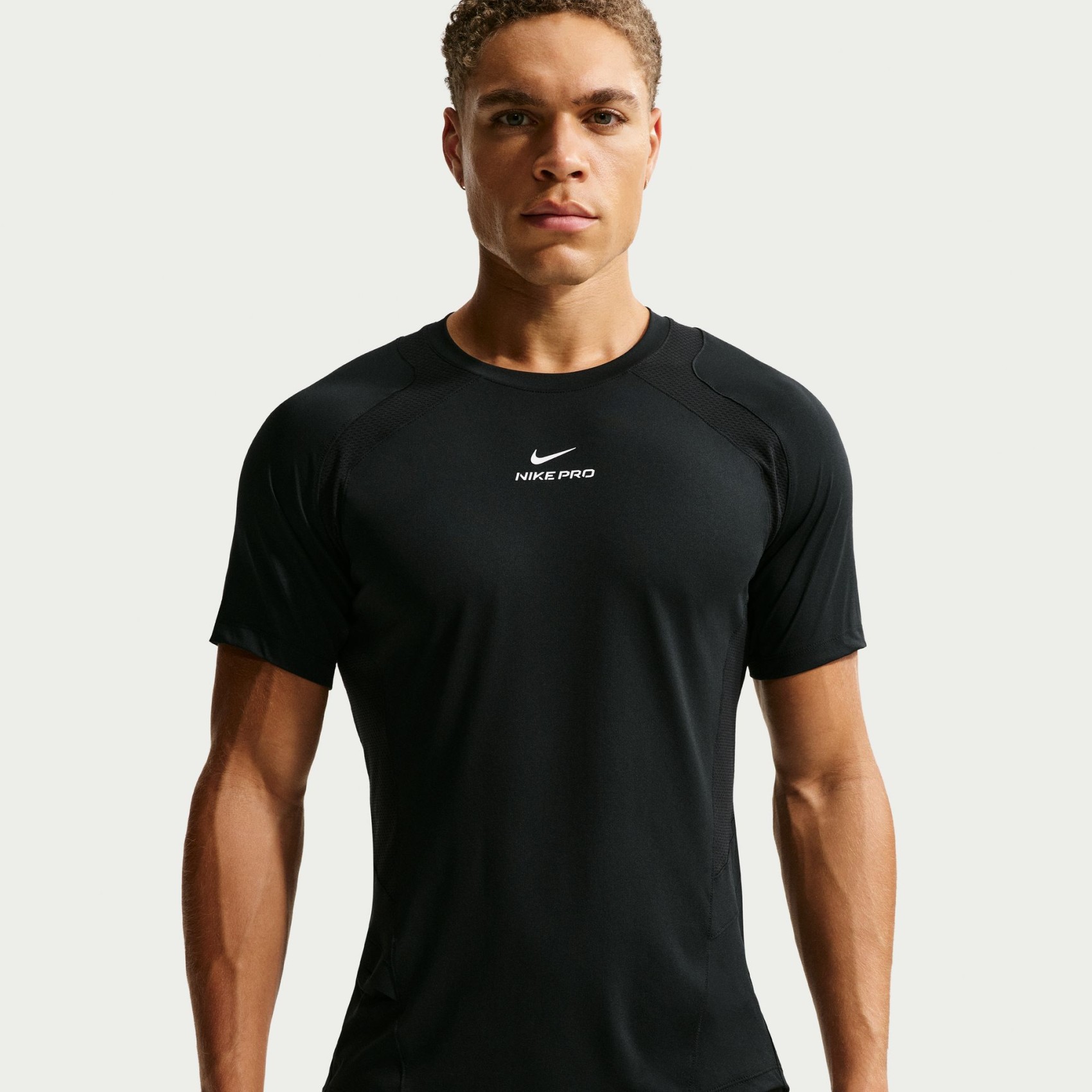 Nike Pro Dri-FIT ADV Ss Top Erkek Siyah Tişört