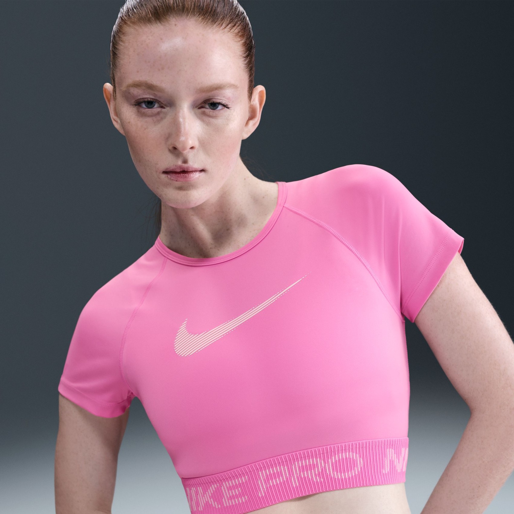 Nike Pro Dri-FIT SS Top GRX Kadın Tişört