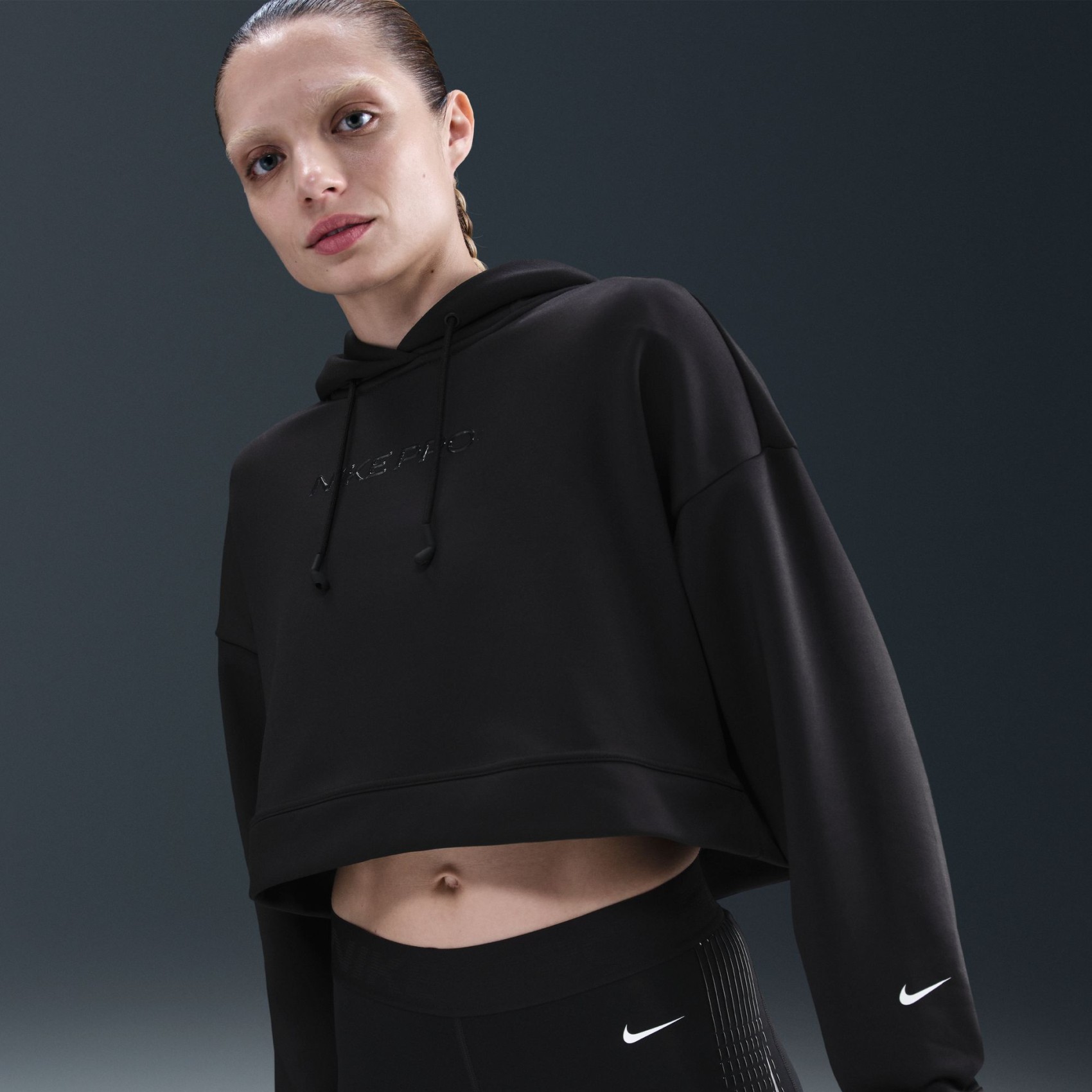 Nike Pro Therma-FIT Fleece Hoodie Kadın Sweatshirt