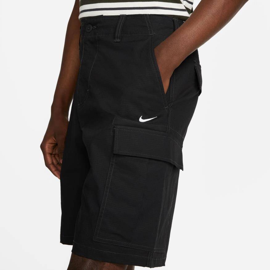 Nike SB Cargo Short Erkek Şort