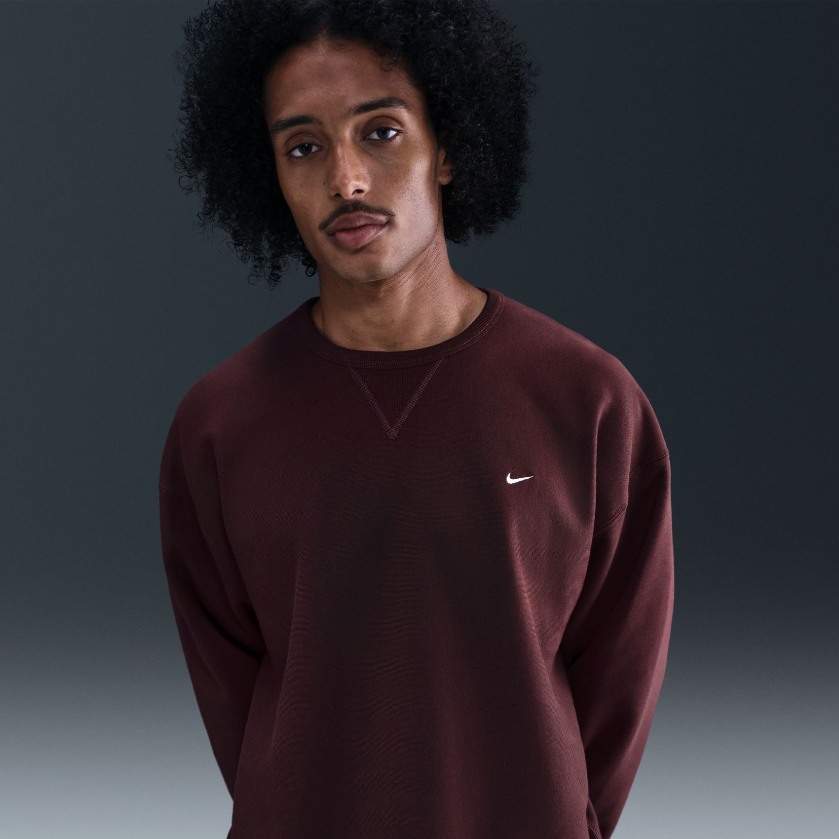 Solo Swoosh LS Crew Erkek Bordo Sweatshirt