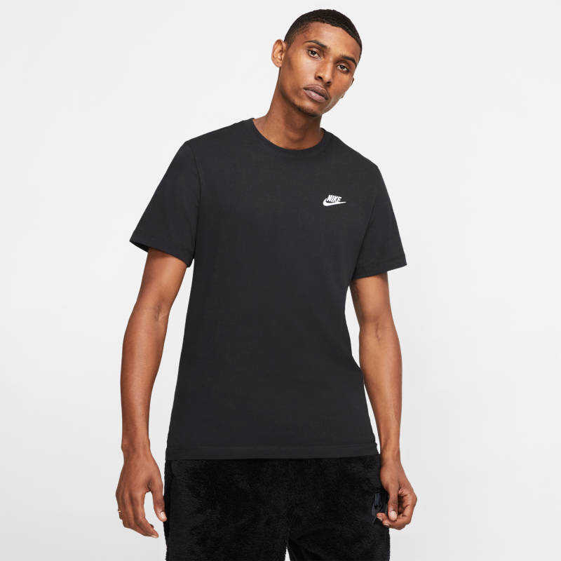 Nike sportswear club online t shirt