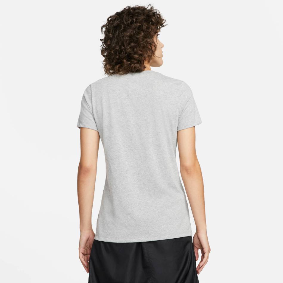 Nike Sportswear Club Tee Kadın Tişört
