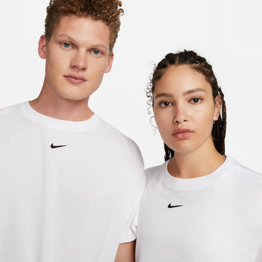 Nike Sportswear Essential Tee Boyfriend Lbr Kadın Tişört