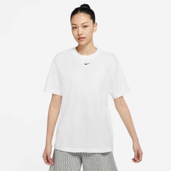 Nike Sportswear Essential Tee Boyfriend Lbr Kadın Tişört