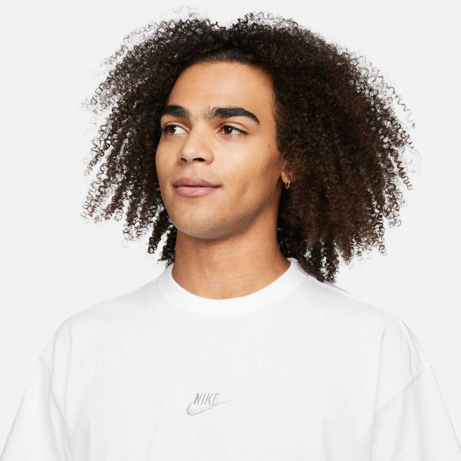 Nike Sportswear PreEssential Sust Tee Erkek Tişört