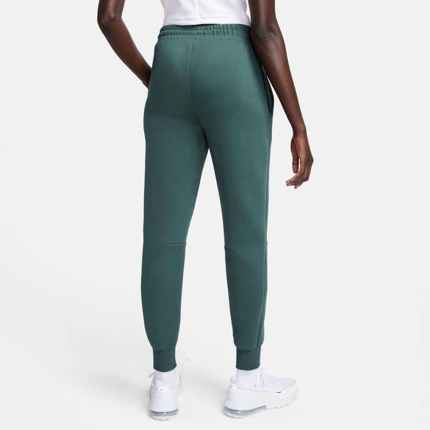 Nike Sportswear Tech Fleece Mr Jogger Kadın Eşofman Altı