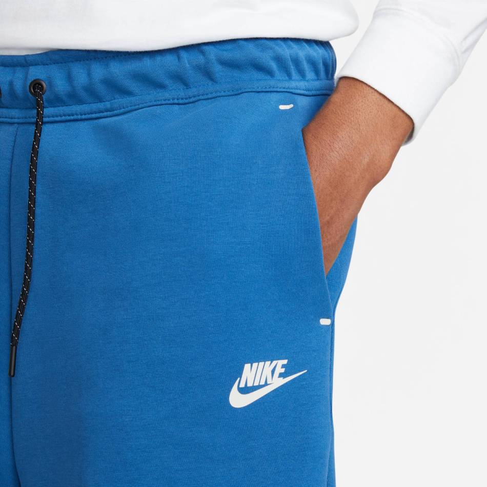 Nike Sportswear Tech Fleece Erkek Şort