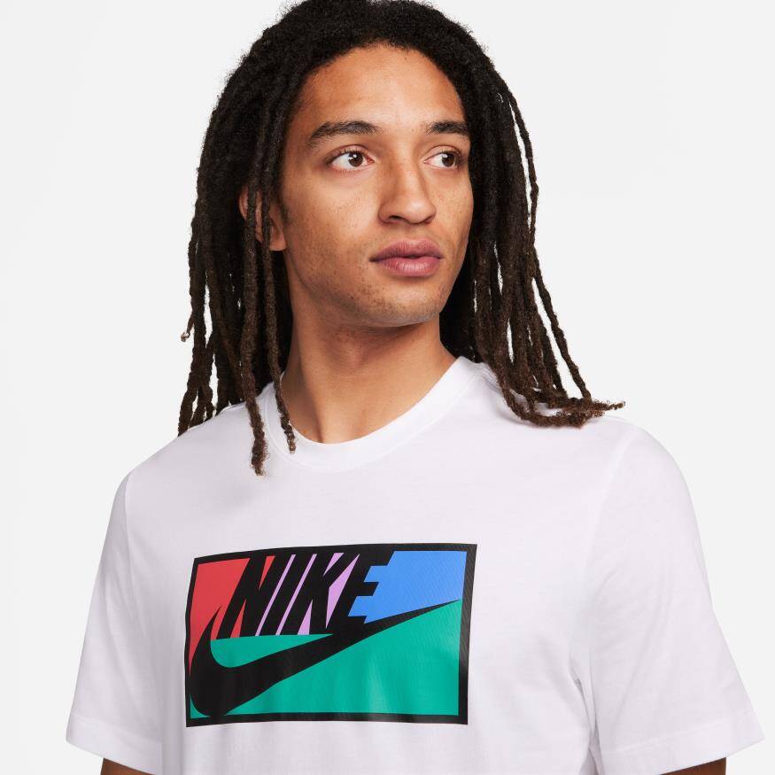 Nike Sportswear Tee Club Essentials Erkek Tişört