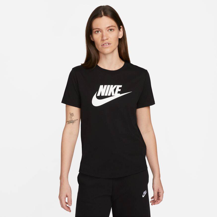 Nike Sportswear Tee Essential Kadın Tişört