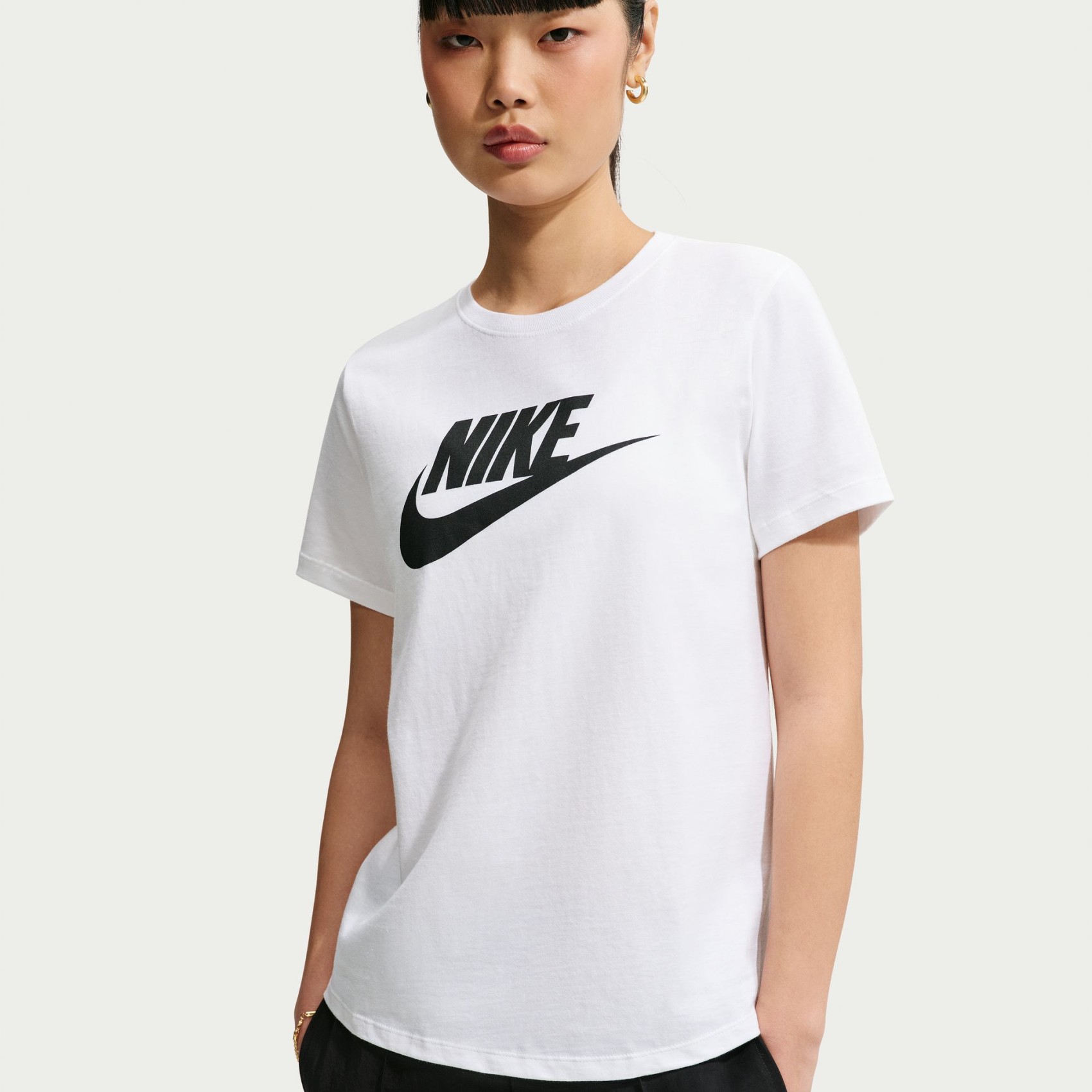 NSW Tee Essential Kadın Tişört