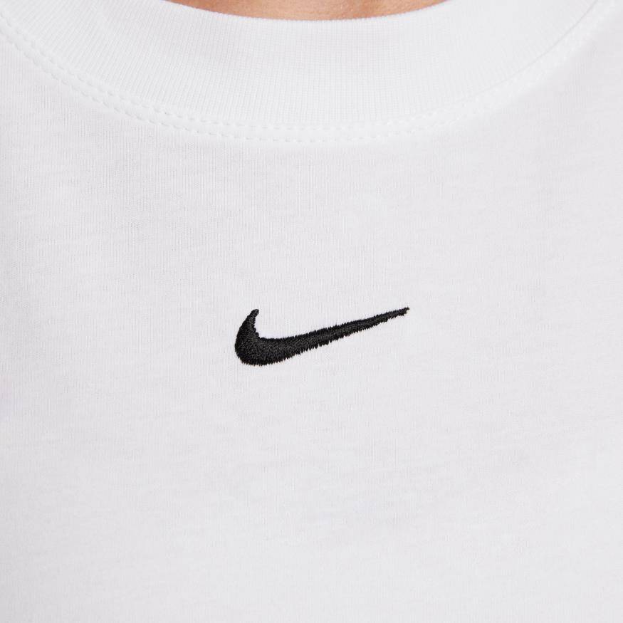 Nike Sportswear Tee Essentials Kadın Tişört