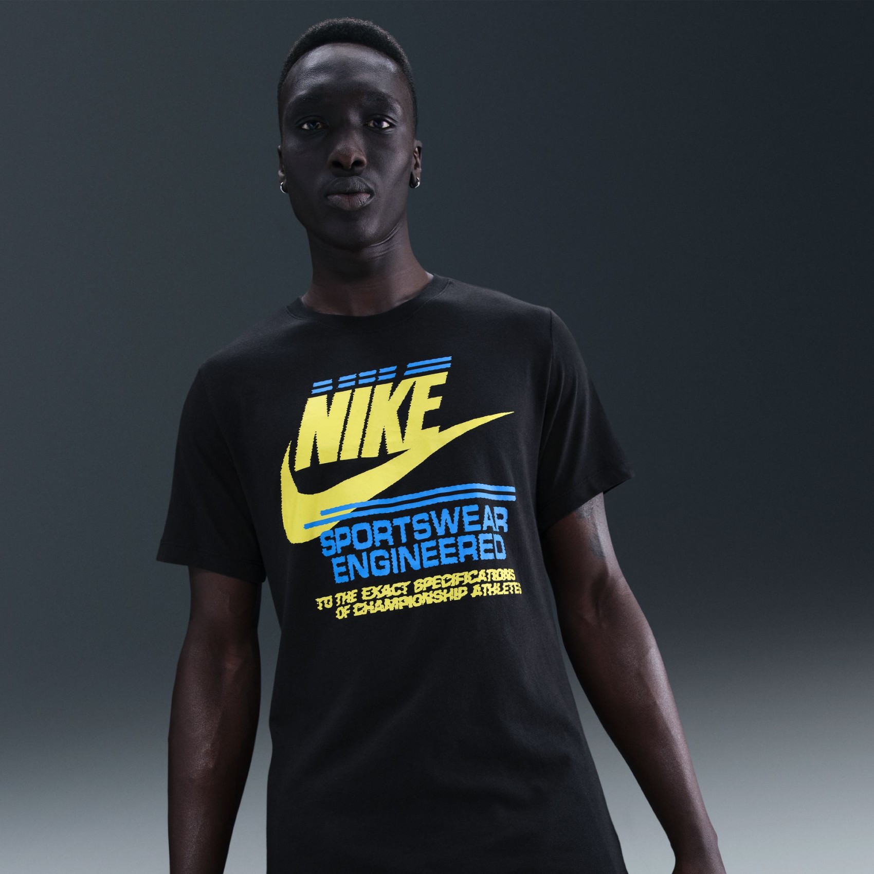 Nike Sportswear Tee Futura Erkek Siyah Tişört