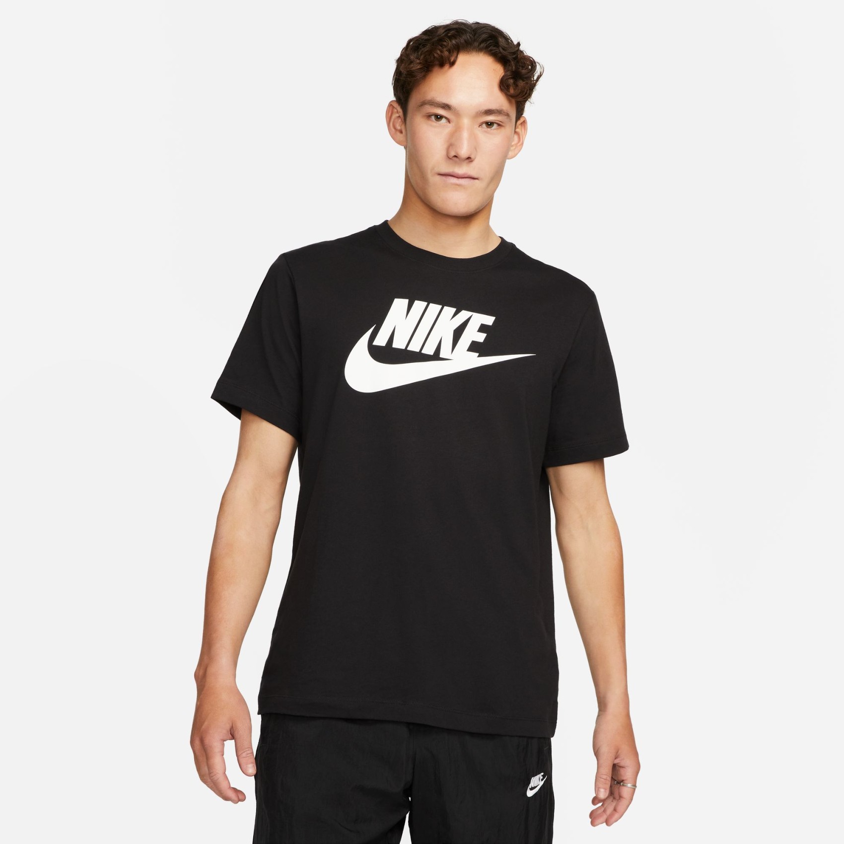 NSW Tee Icon Futura Erkek Tişört