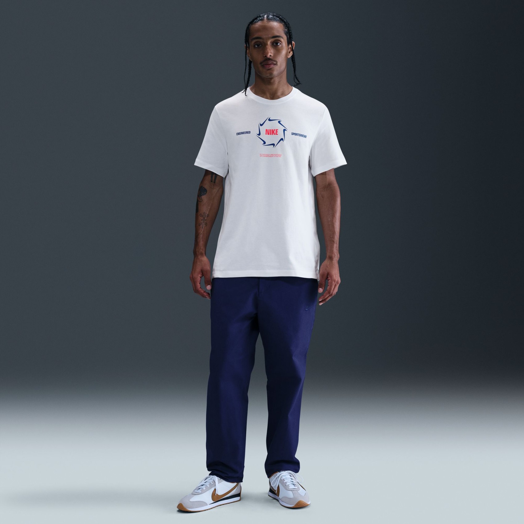 Nike Sportswear Tee Swoosh Erkek Beyaz Tişört