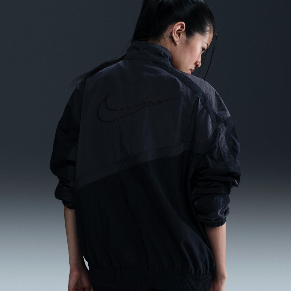nike-street-woven-jacket-kadin
