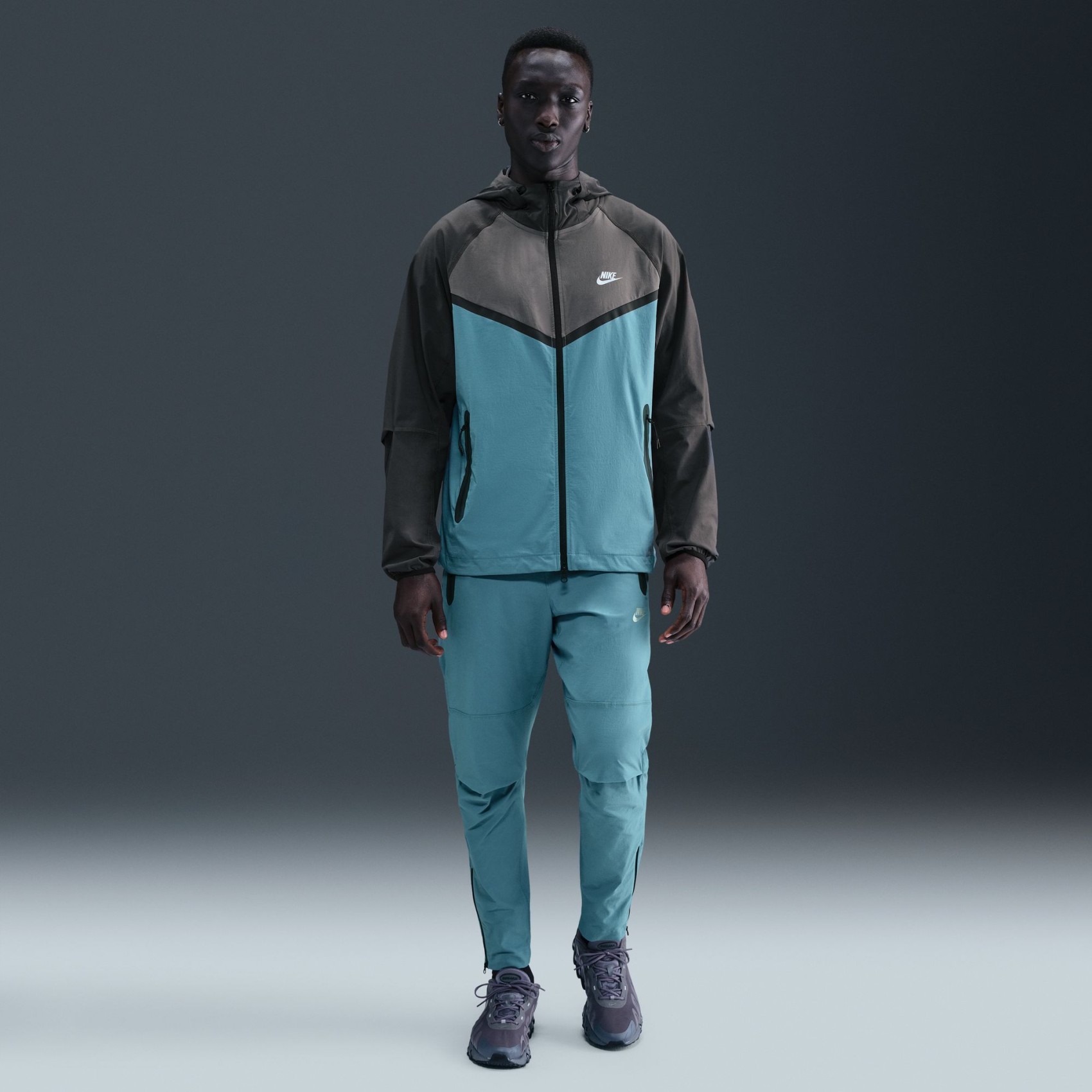 Tech Essential Woven Windrunner FZ Jacket Erkek Ceket