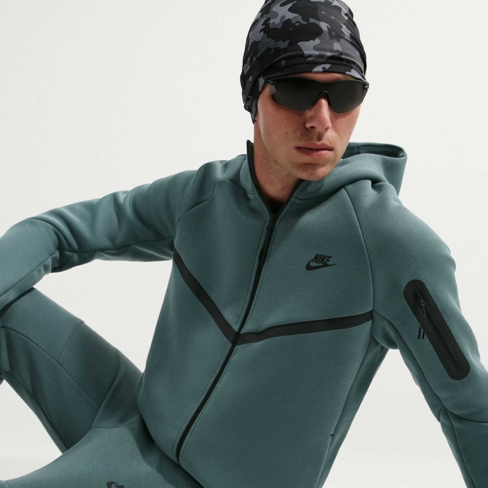 Tech Fleece Fz Wr Hoodie Erkek Yeşil Sweatshirt