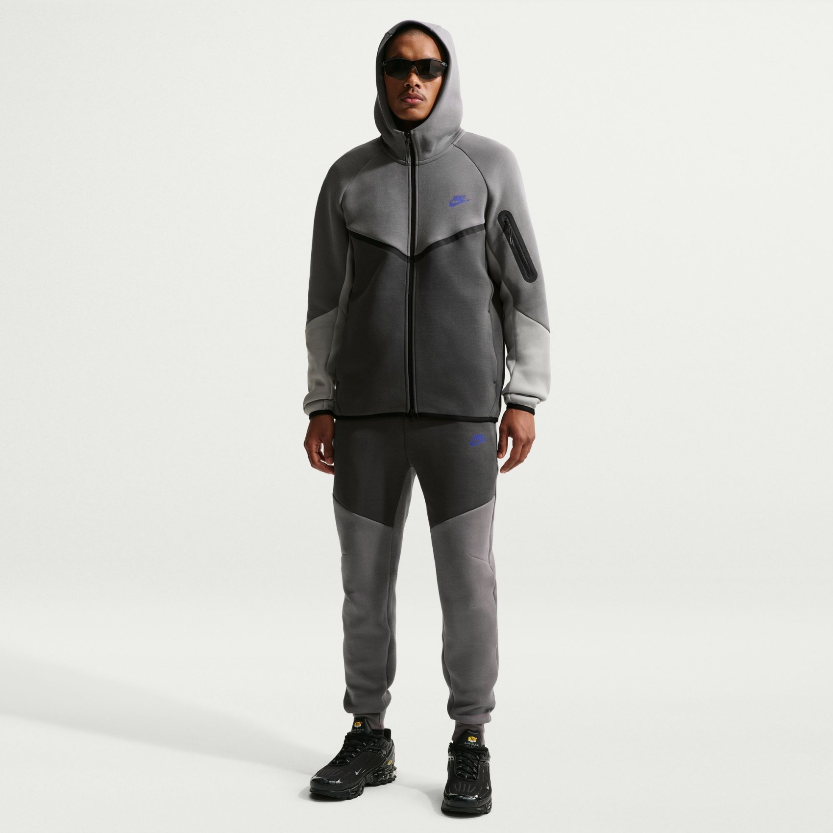 Tech Fleece Jogger Erkek Gri Eşofman Altı