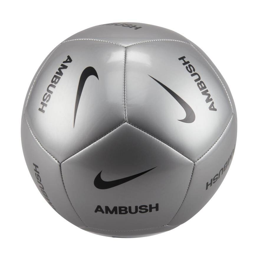 Nike X AMBUSH® Pitch Futbol Topu